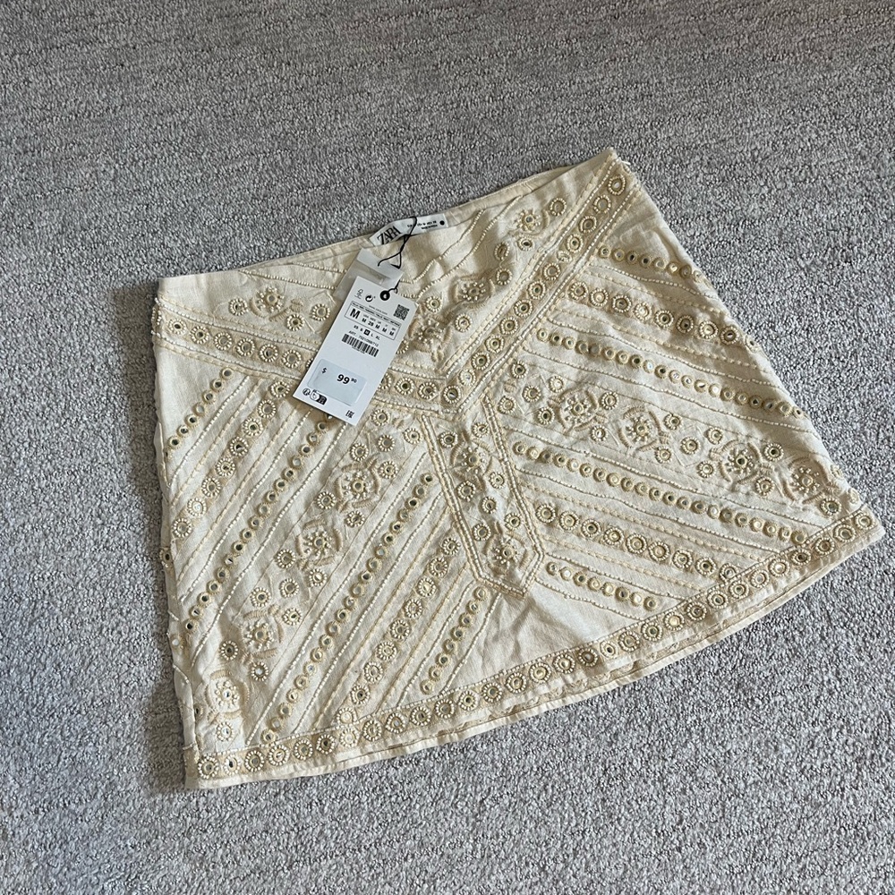 Beaded Mini Tan Zara Skirt Size M - Lined